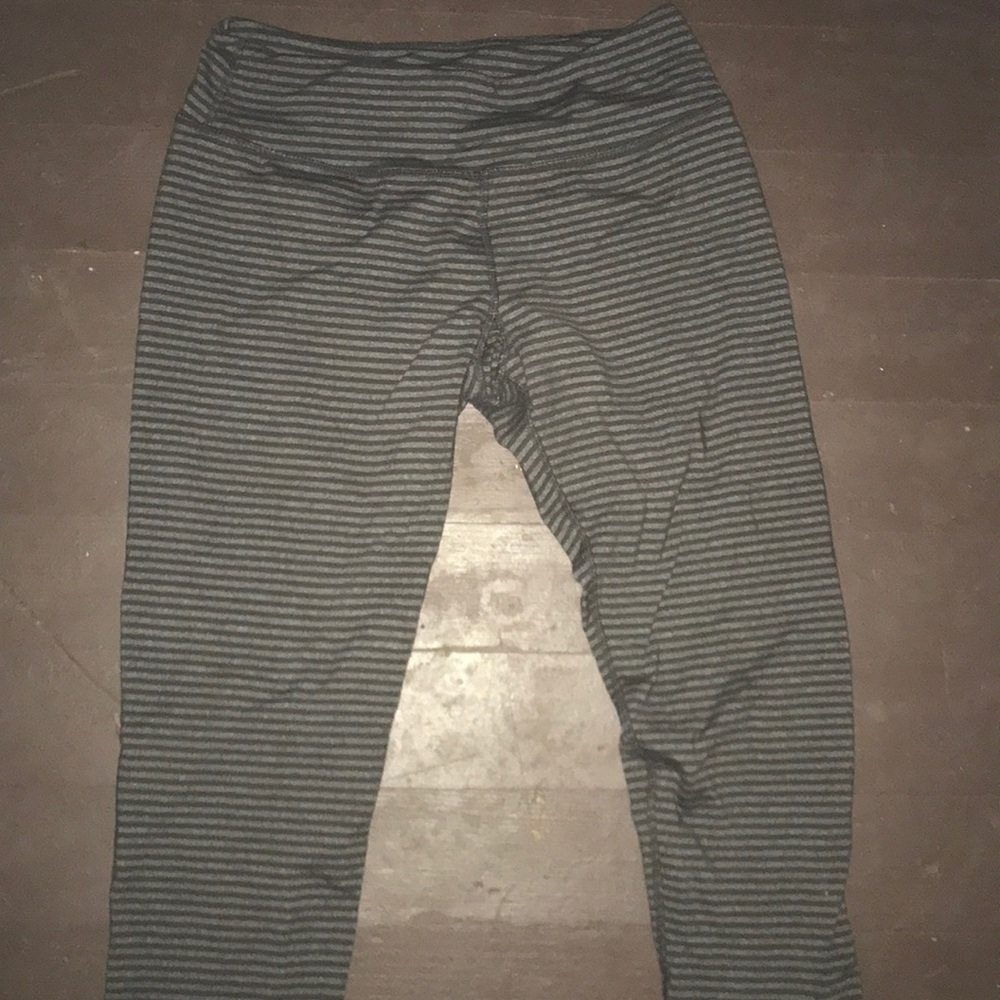 Athletic leggings.